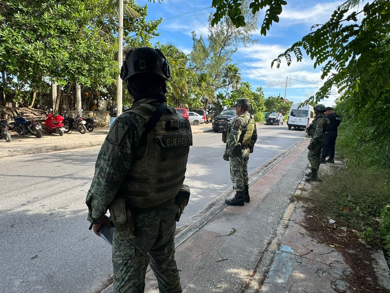 Autoridades refuerzan seguridad en playas de Cancún para las ...
